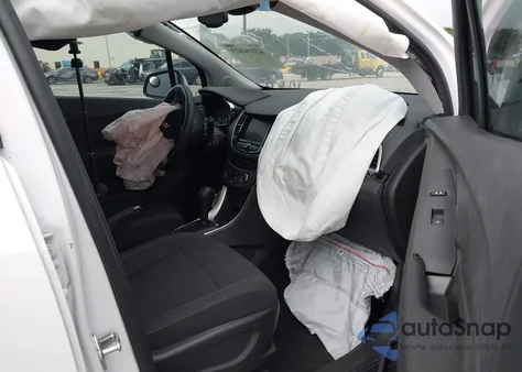 2020 Chevrolet Trax Fwd Ls z USA, uszkodzony, nr VIN 3GNCJKSB7LL333301